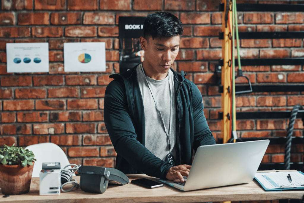 EZF Blog: 8 Gym Management Tips (1280x853)